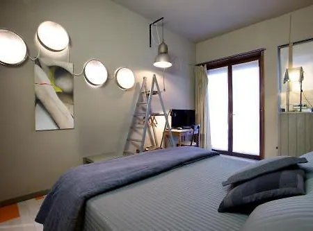 Bed Art 酒店