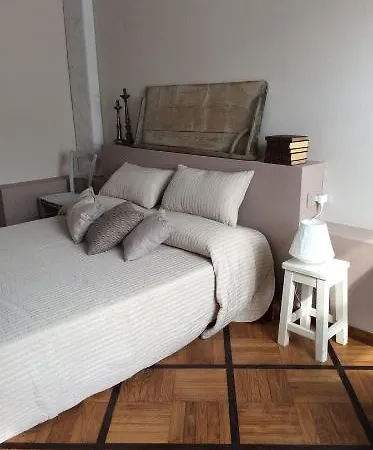 酒店 Bed Art